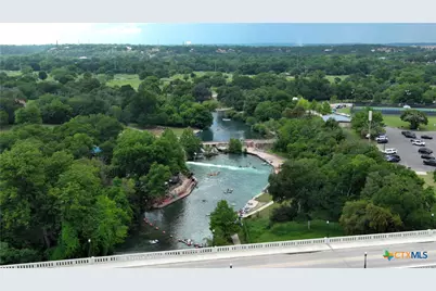 465 S Guenther Avenue, New Braunfels, TX 78130 - Photo 19