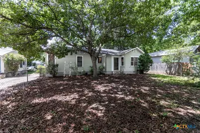 465 S Guenther Avenue, New Braunfels, TX 78130 - Photo 13
