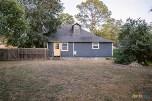 907 N Craig St, Victoria, TX 77901 - Photo 27