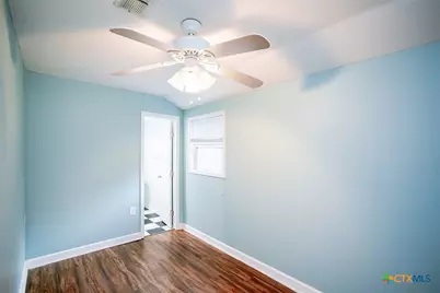907 N Craig Street, Victoria, TX 77901 - Photo 23