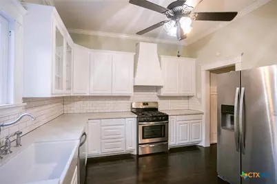 907 N Craig Street, Victoria, TX 77901 - Photo 13