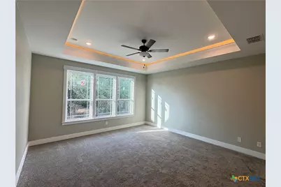 246 Champions Boulevard, La Vernia, TX 78121 - Photo 5