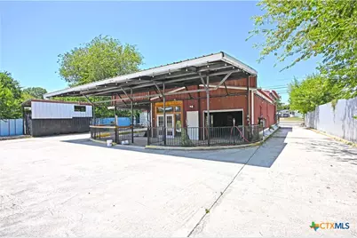 4665 Old Highway 81, New Braunfels, TX 78132 - Photo 9