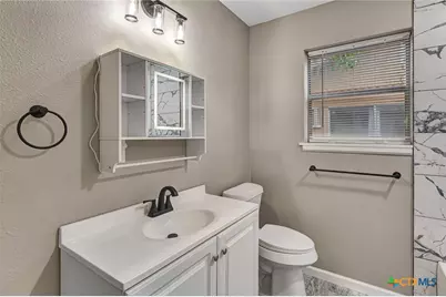 602 N Market Street, Hallettsville, TX 77964 - Photo 25
