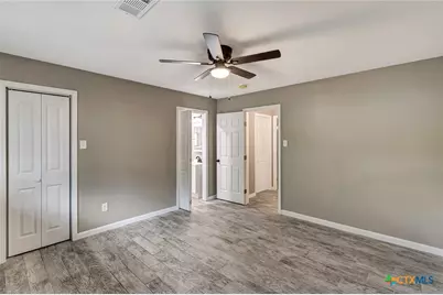 602 N Market Street, Hallettsville, TX 77964 - Photo 29