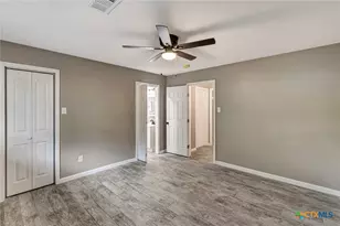 602 N Market St, Hallettsville, TX 77964 - Photo 29