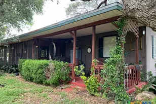 1037 Noll Rd, Meyersville, TX 77974 - Photo 7
