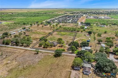 513 Bambi Drive, Victoria, TX 77904 - Photo 43