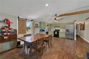 307 Valley Acres Dr, New Braunfels, TX 78130 - Photo 11