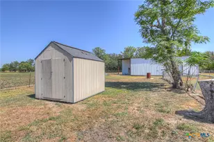 307 Valley Acres Dr, New Braunfels, TX 78130 - Photo 21