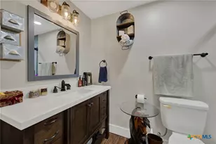 307 Valley Acres Dr, New Braunfels, TX 78130 - Photo 19