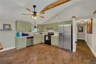 307 Valley Acres Dr, New Braunfels, TX 78130 - Photo 9