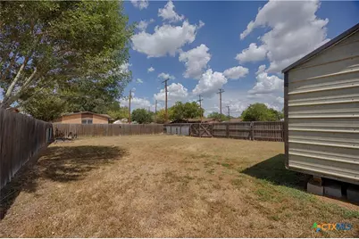 400 W Main Street, Cuero, TX 77954 - Photo 21