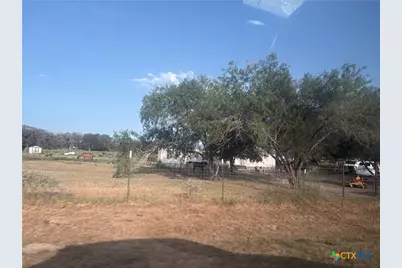 138 Terrace Hill Lane, Floresville, TX 78114 - Photo 9