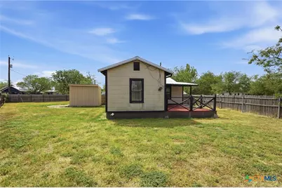 1921 Dreyer Lane, Gonzales, TX 78629 - Photo 29