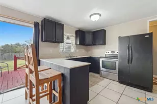 1926 Dreyer Ln, Gonzales, TX 78629 - Photo 11