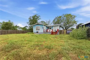 1926 Dreyer Ln, Gonzales, TX 78629 - Photo 21