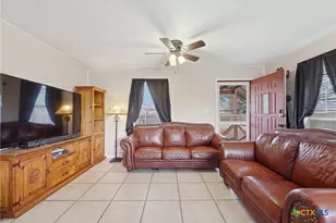 1926 Dreyer Ln, Gonzales, TX 78629 - Photo 7