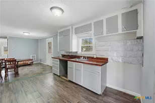 2030 Dreyer Ln, Gonzales, TX 78629 - Photo 15