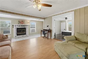 2030 Dreyer Ln, Gonzales, TX 78629 - Photo 7