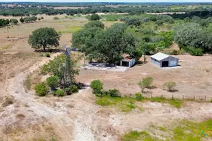 3114 Post Oak Rd, Goliad, TX 77963 - Photo 1
