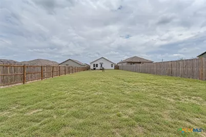 913 Riviera Court, Seguin, TX 78155 - Photo 23