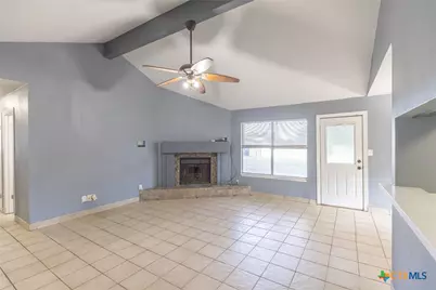 406 Trent Street, Victoria, TX 77905 - Photo 3