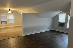 1506 N De Leon St, Victoria, TX 77901 - Photo 5