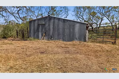 821 Cr 482, Gonzales, TX 78629 - Photo 25