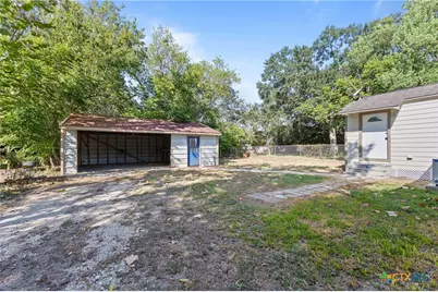 607 Hanover Street, Edna, TX 77957 - Photo 25