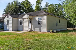 607 Hanover St, Edna, TX 77957 - Photo 3