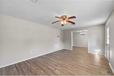 607 Hanover Street, Edna, TX 77957 - Photo 7