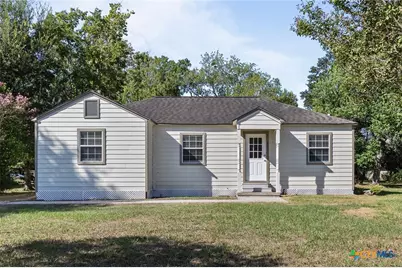 607 Hanover Street, Edna, TX 77957 - Photo 1
