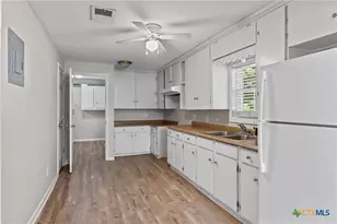 607 Hanover St, Edna, TX 77957 - Photo 21