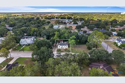 607 Hanover Street, Edna, TX 77957 - Photo 29