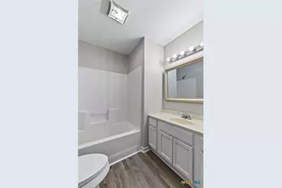 607 Hanover Street, Edna, TX 77957 - Photo 13