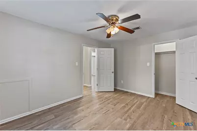 607 Hanover Street, Edna, TX 77957 - Photo 11