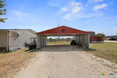140 Private Road 801, Lott, TX 76656 - Photo 5