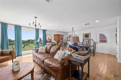 140 Private Road 801, Lott, TX 76656 - Photo 25