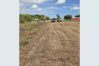 606-608 W Toledo Avenue, Seadrift, TX 77983 - Photo 7