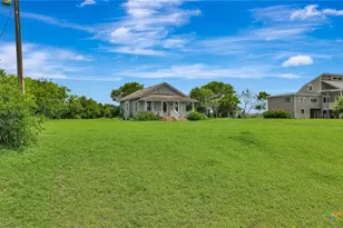 195 Wall Ln, Port Lavaca, TX 77979 - Photo 27