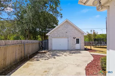 101 Willowbend Drive, Port Lavaca, TX 77979 - Photo 23