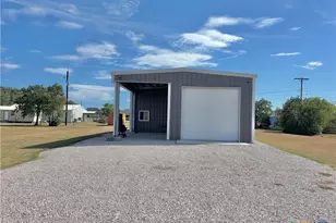 911 Bill Tindall Ave, Seadrift, TX 77983 - Photo 1
