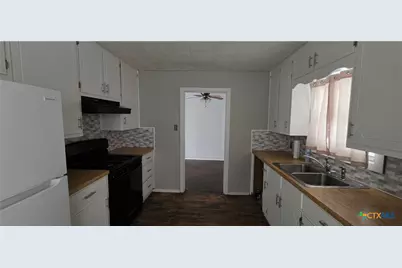 1201 La Valliere Street, Victoria, TX 77901 - Photo 11