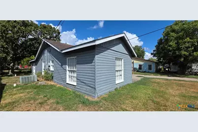 1201 La Valliere Street, Victoria, TX 77901 - Photo 3