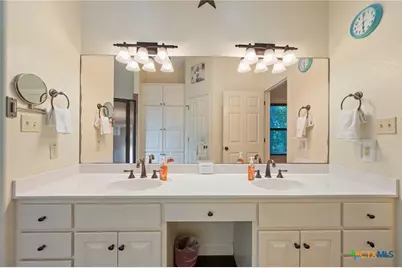302 Guadalupe River Drive, Seguin, TX 78155 - Photo 25