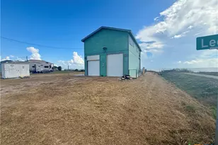9 Lee St, Port Lavaca, TX 77979 - Photo 11