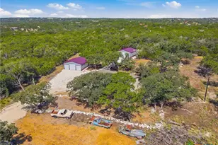 460 Vine St, Kerrville, TX 78028 - Photo 35
