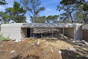 460 Vine St, Kerrville, TX 78028 - Photo 13