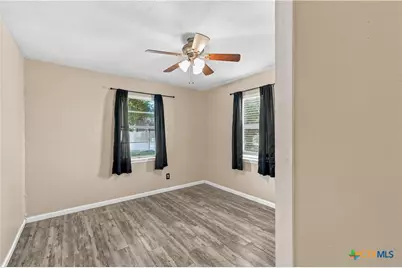 512 Monterrey Drive, Victoria, TX 77904 - Photo 19